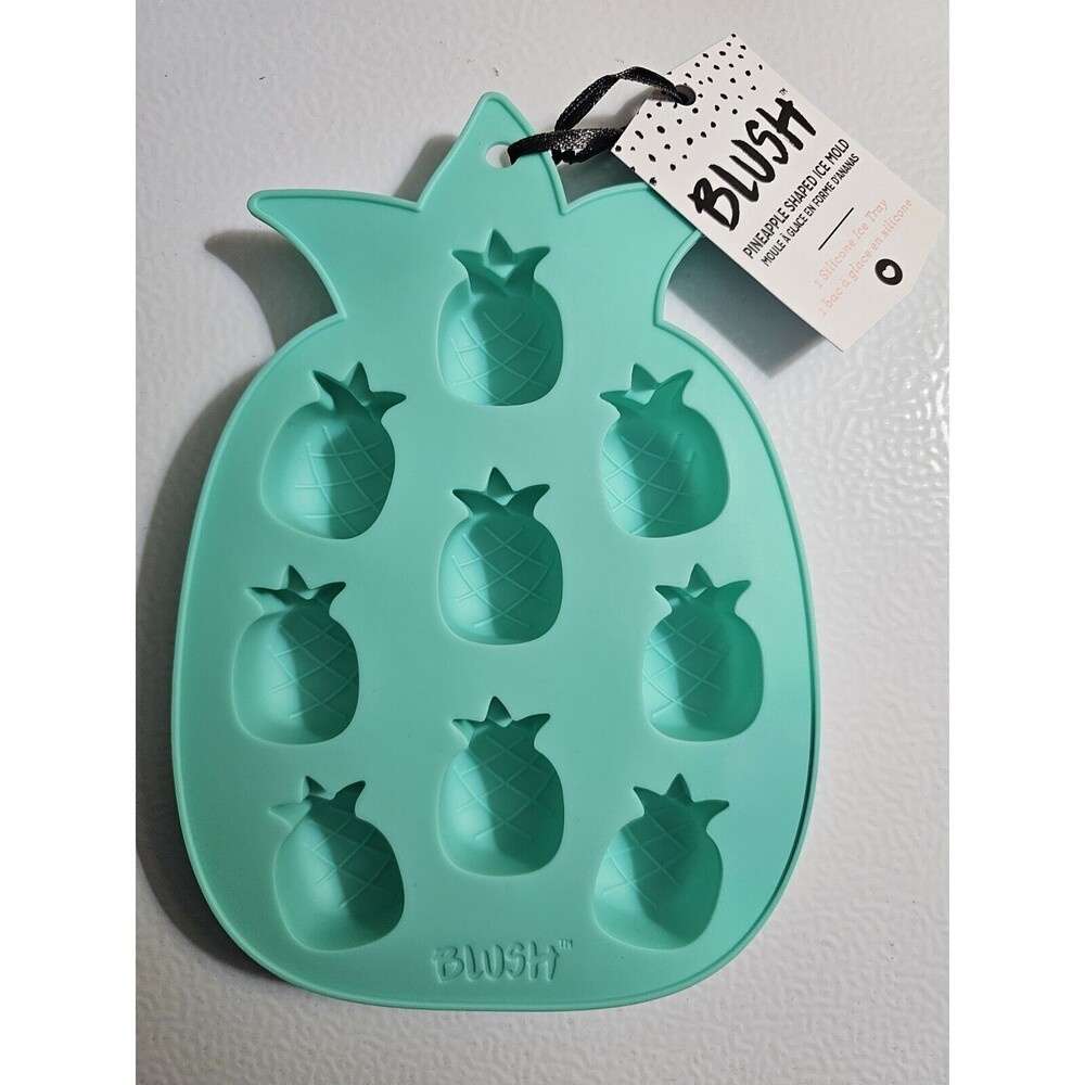 NWT Blush Pineapple Shaped Ice Cube Mold Tray